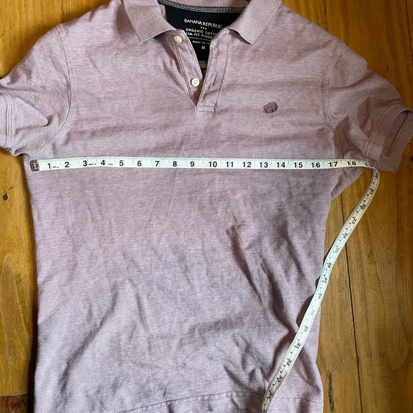 Mens size medium polo. Heather purple. Banana Republic - Picture 2 of 4